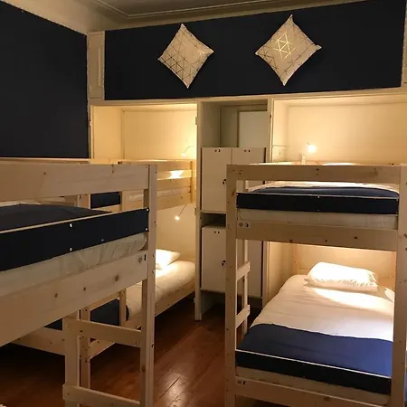 Coolpeople Hostal *