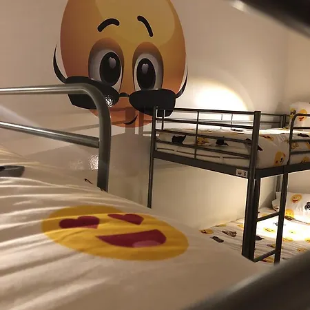 旅馆 酷人旅舍 *